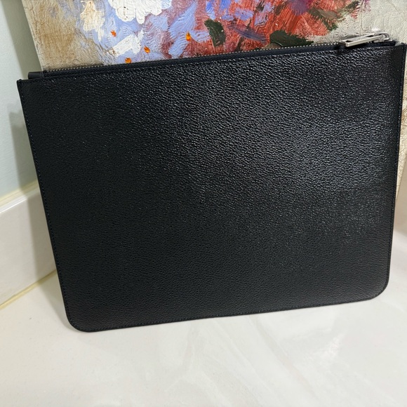 Givenchy pouch/ clutch beautiful - Picture 2 of 5